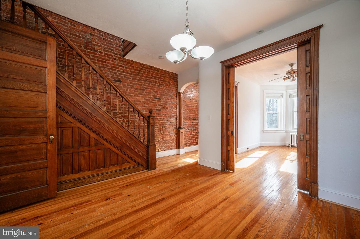 37 Randolph Pl Nw Property Photo 1