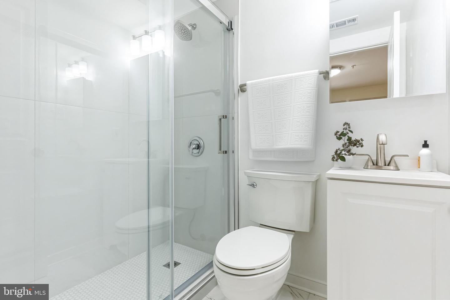 1300 Belmont St Nw #101 Property Photo 15