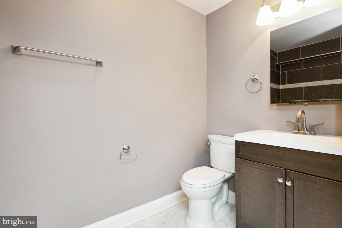 3900-3902 14th St Nw #103 Property Photo 16