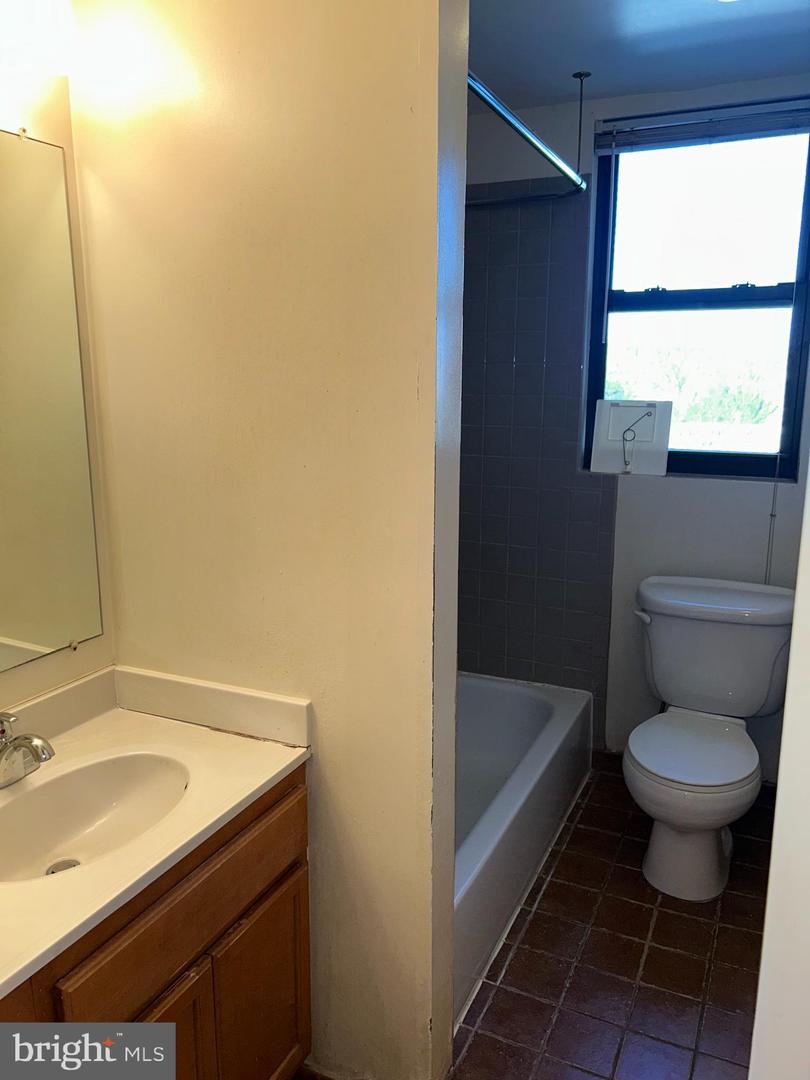 3900-3902 14th St Nw #507 Property Photo 13