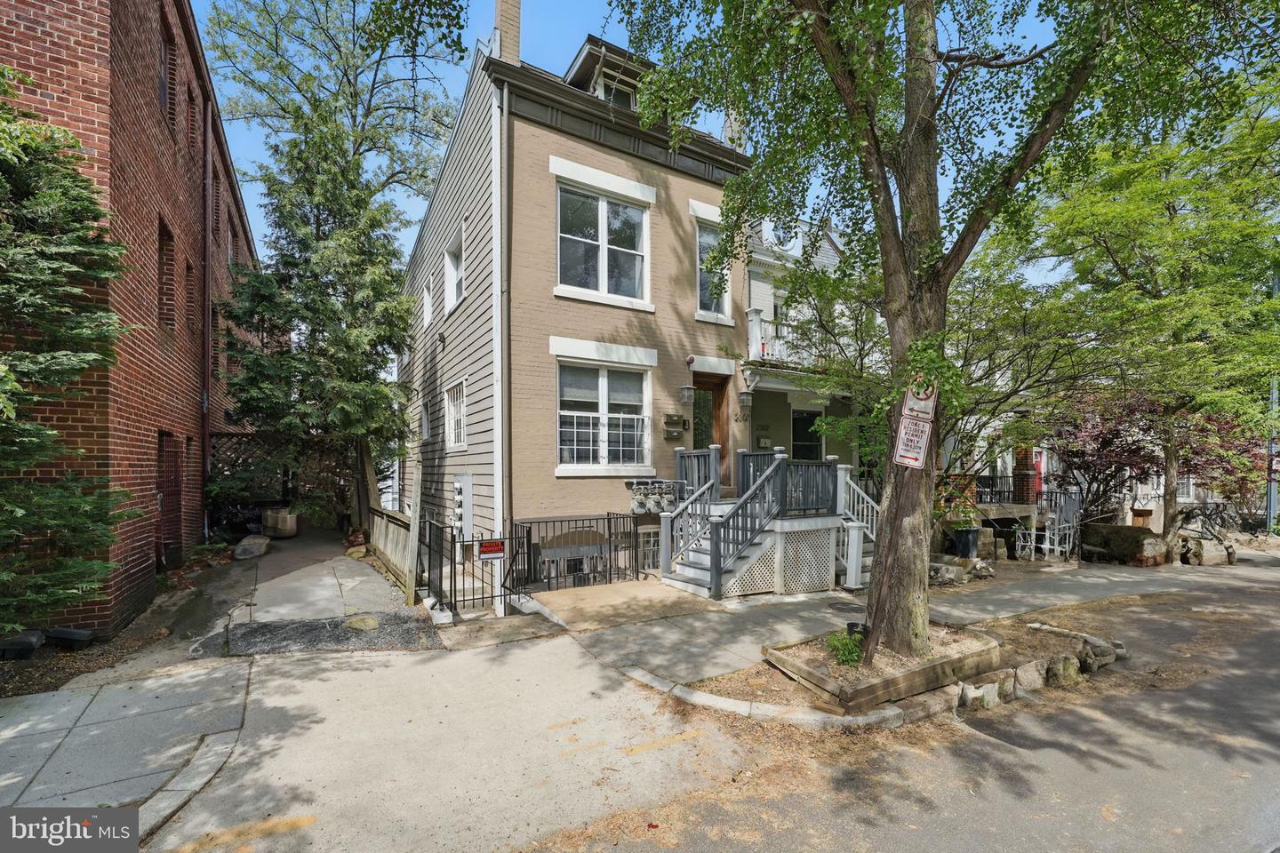 Adams Morgan Real Estate Listings Main Image