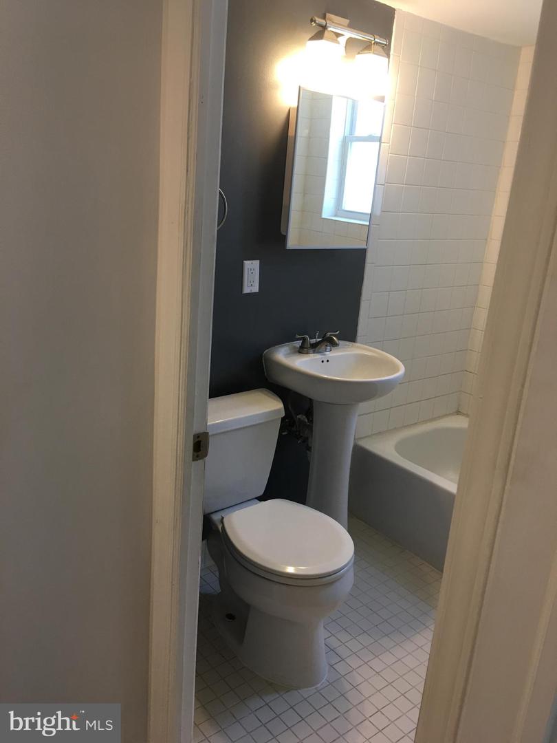 748 Brandywine St Se #101 Property Photo 7