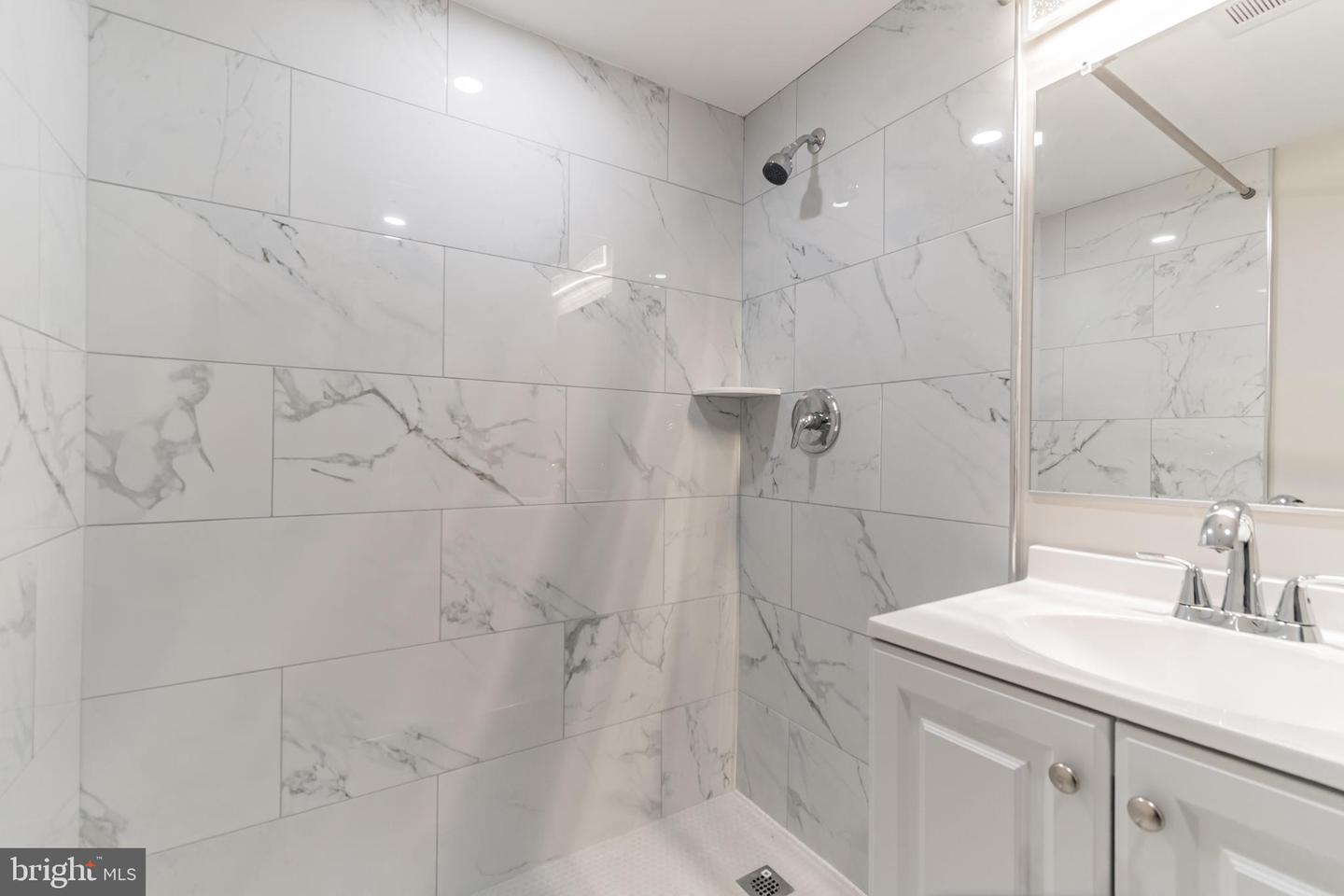 300 M St Sw #n111 Property Photo 24