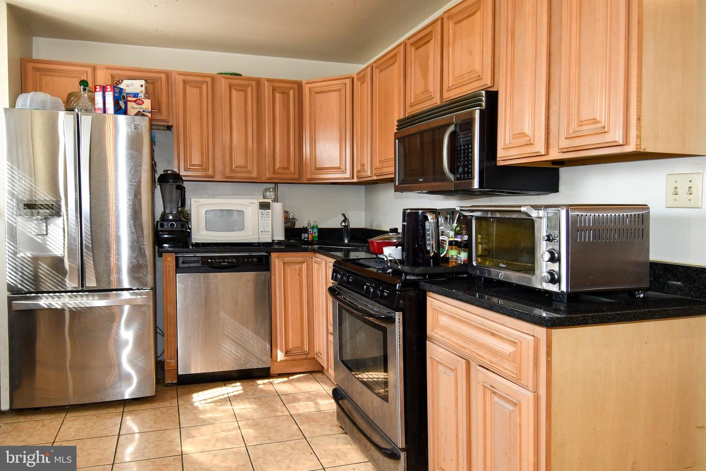 5037 C St Se Property Photo 8