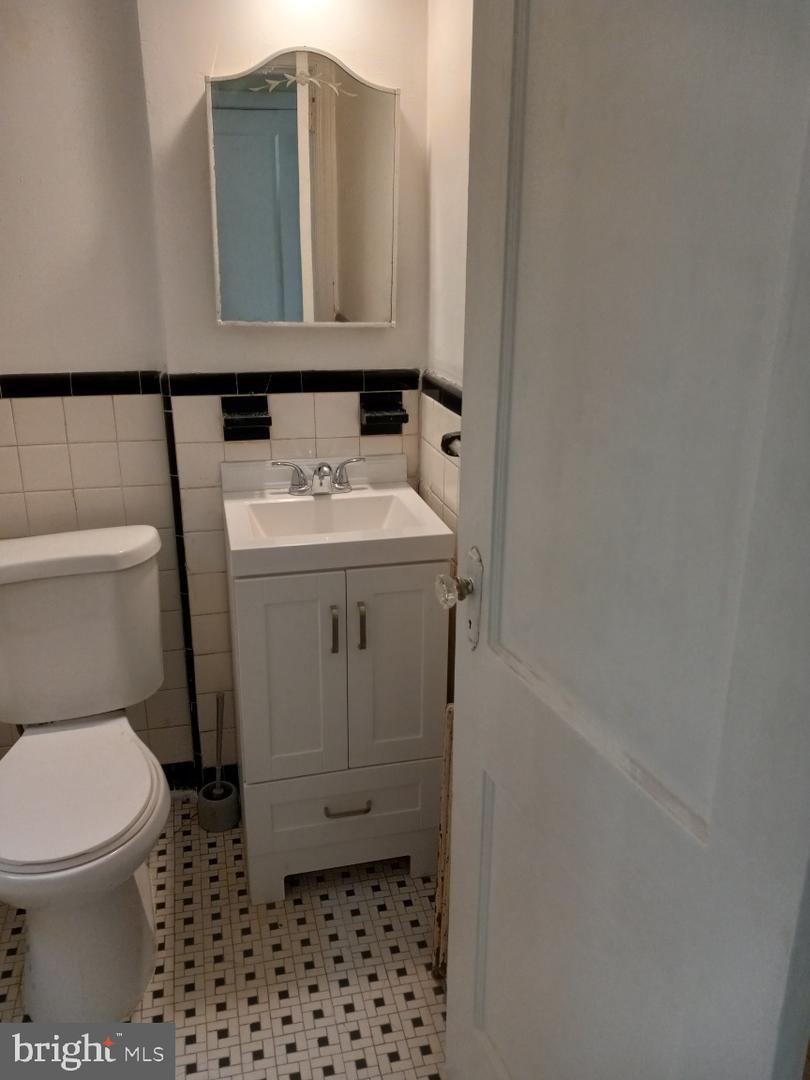 1314 DOWNING PL NE Property Photo 1