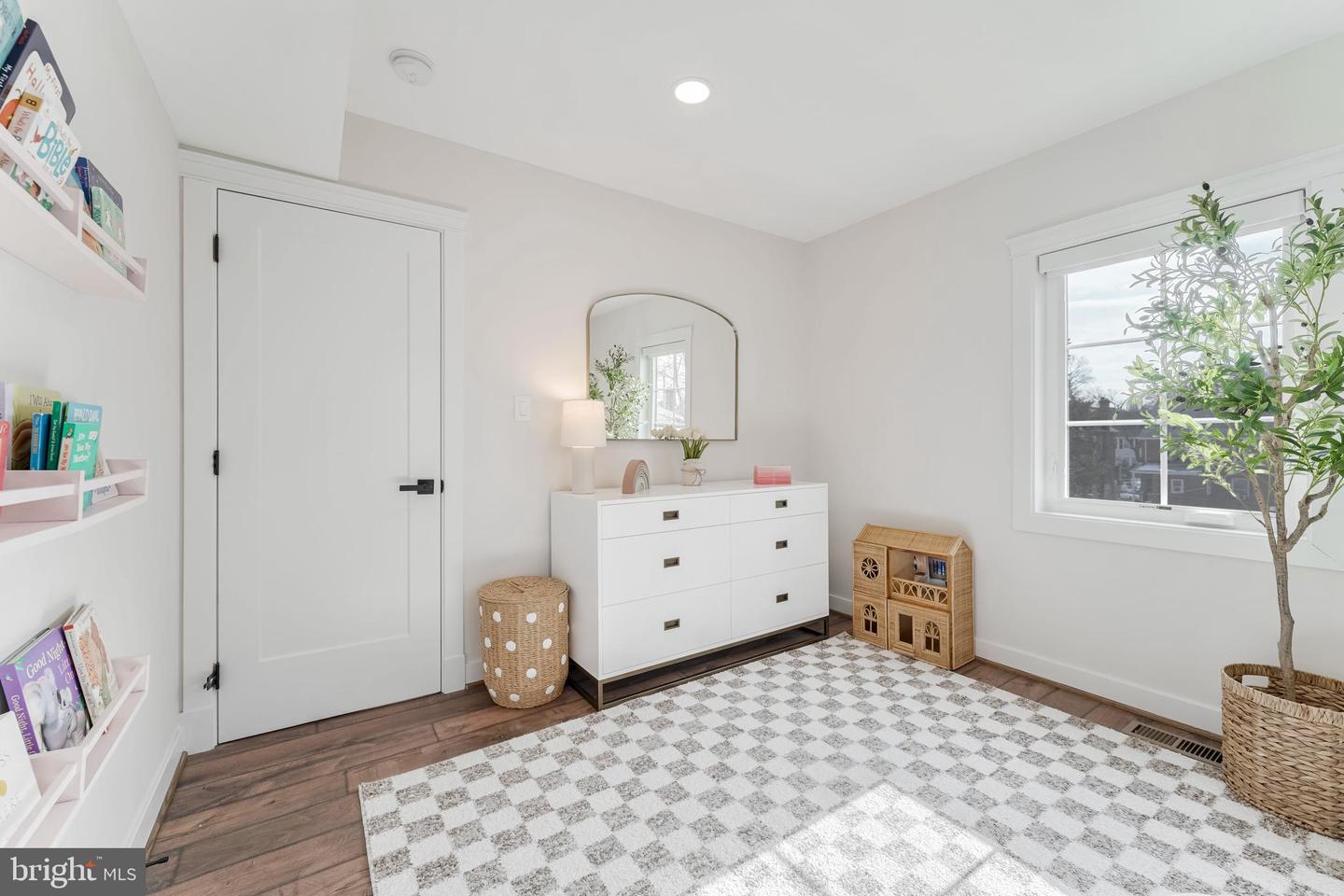 2611 Otis St Ne Property Photo 20