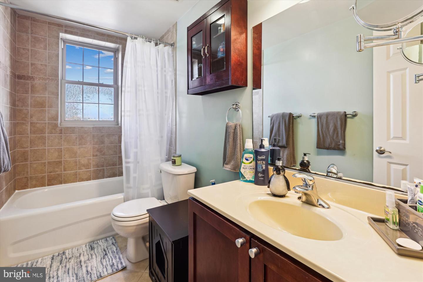 1417 Newton St Nw #505 Property Photo 16