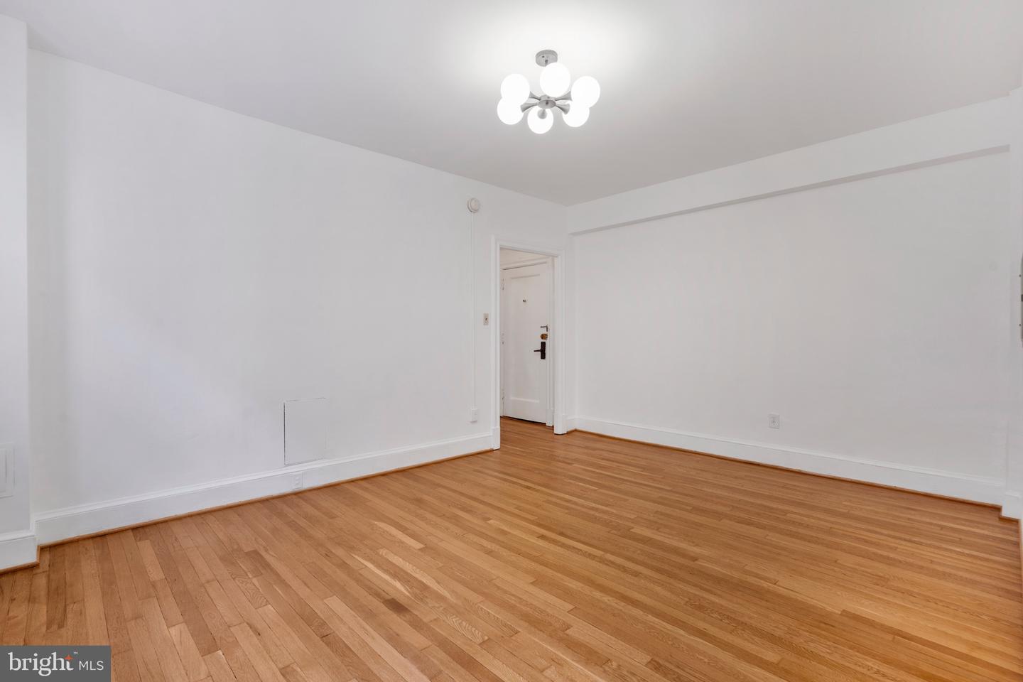 3010 Wisconsin Ave Nw #206 Property Photo 20