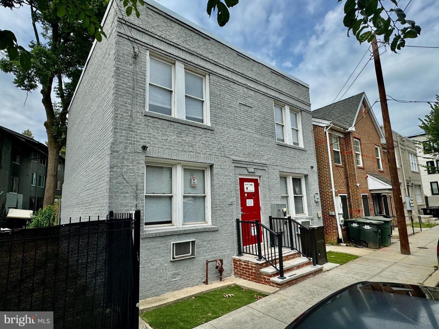 1858 KENDALL ST NE #2 Property Photo 1