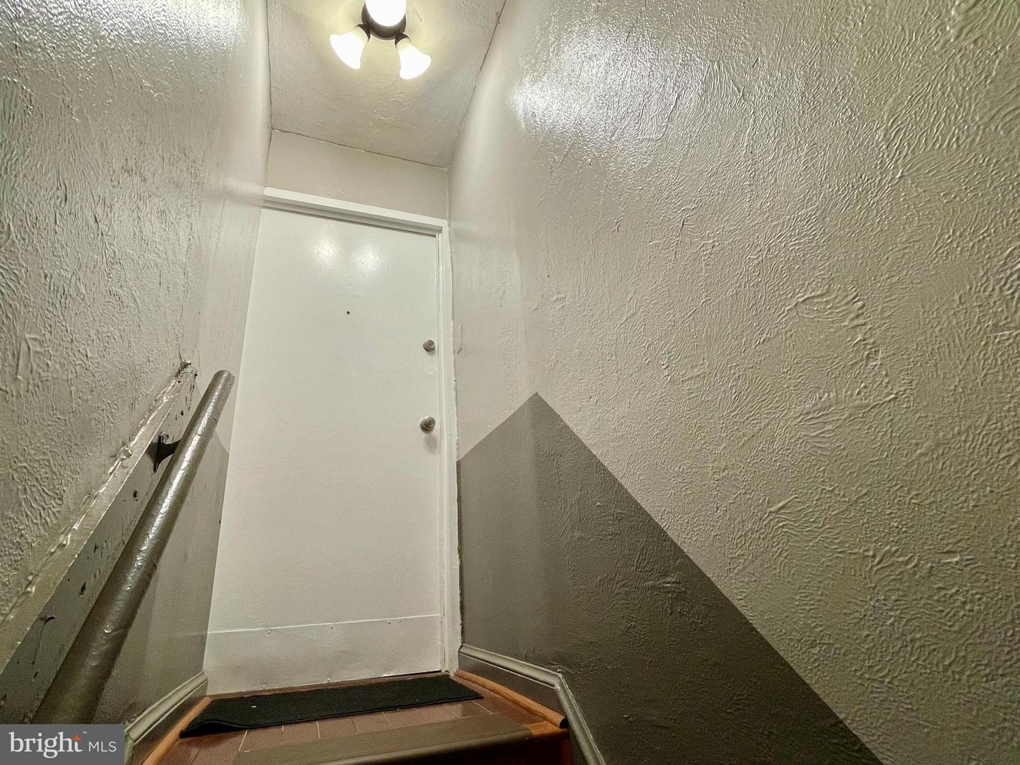 1858 Kendall St Ne #2 Property Photo 3