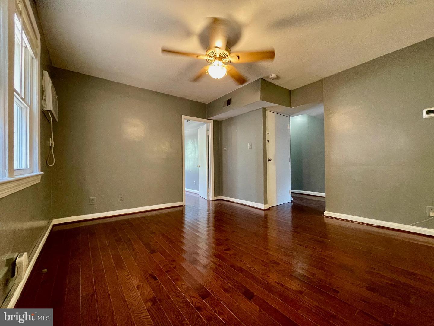 1858 Kendall St Ne #2 Property Photo 4
