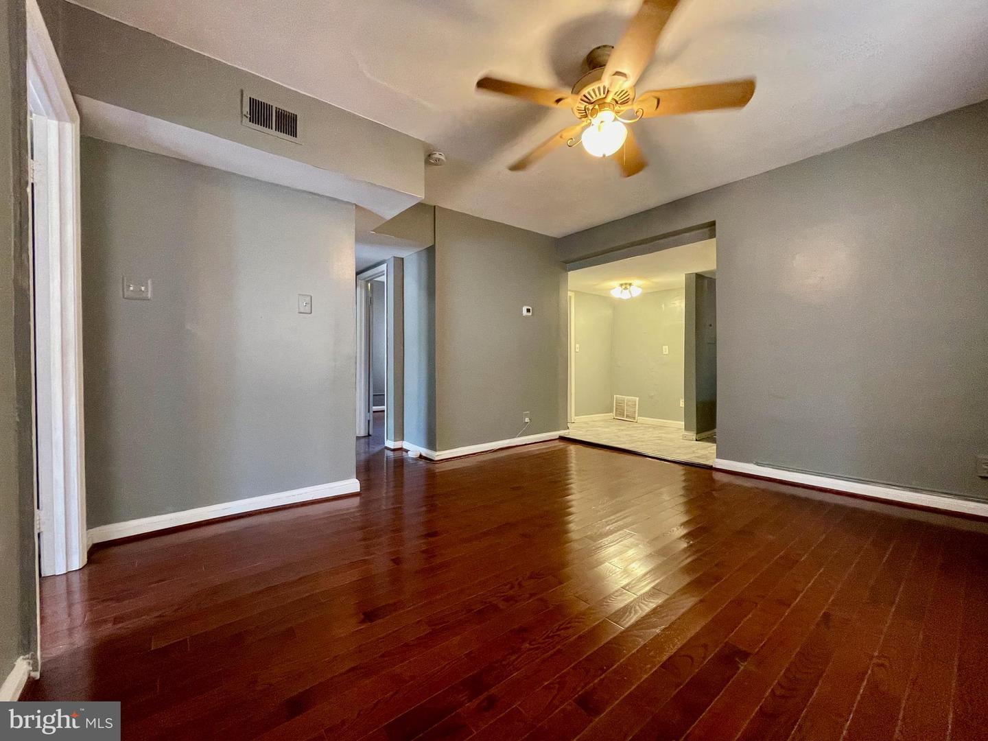 1858 Kendall St Ne #2 Property Photo 7