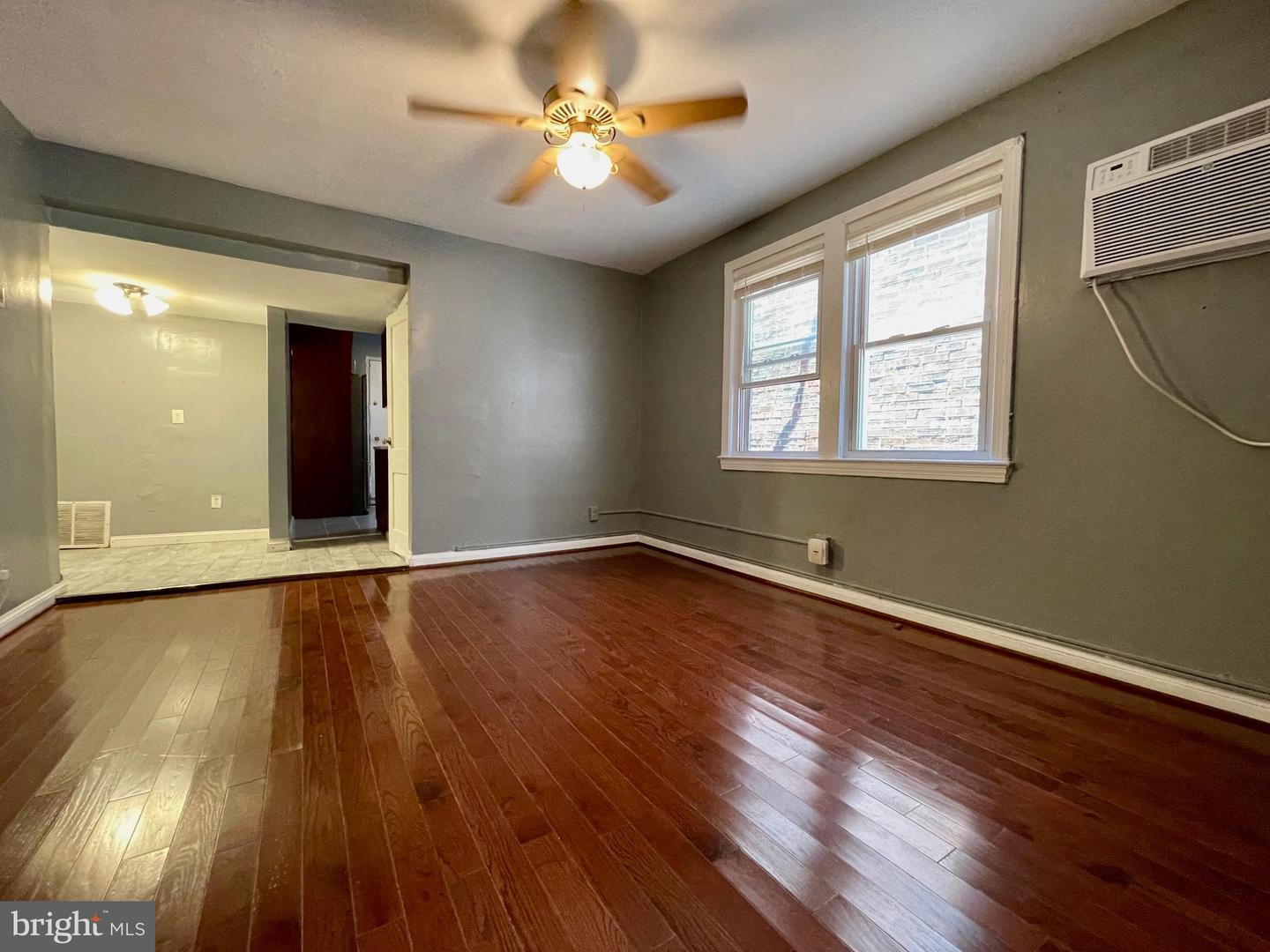 1858 Kendall St Ne #2 Property Photo 8