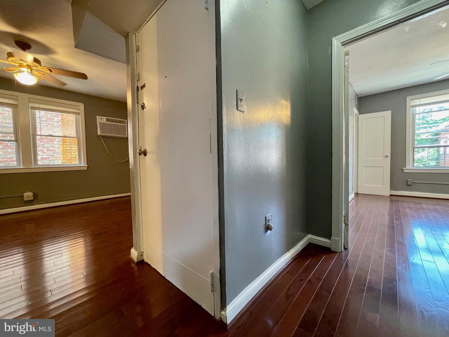 1858 Kendall St Ne #2 Property Photo 18