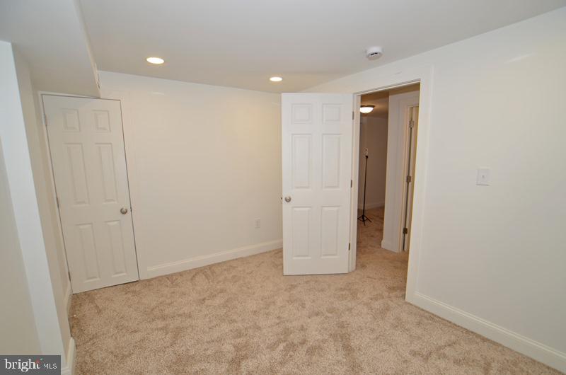 1520 Montana Ave Ne Property Photo 5