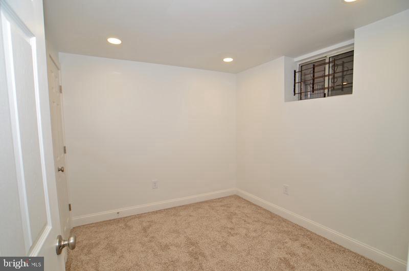 1520 Montana Ave Ne Property Photo 6