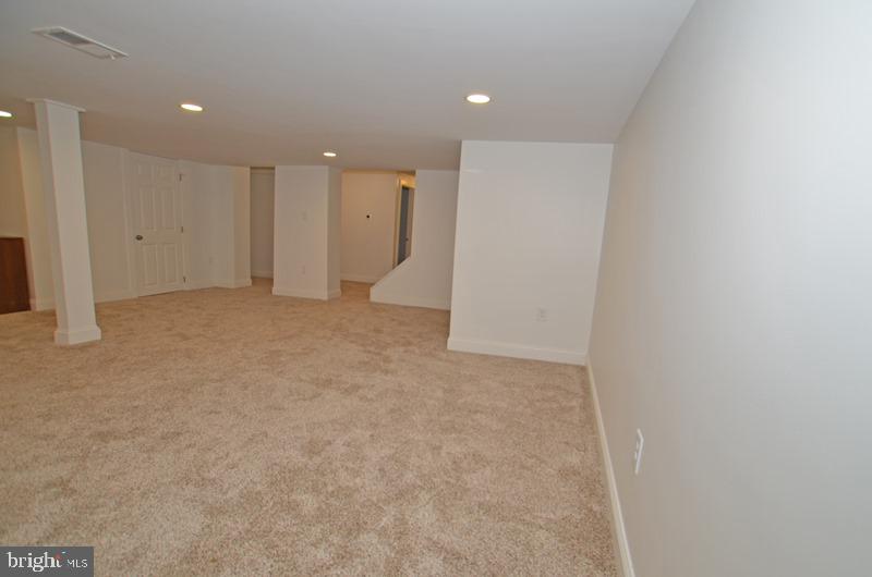 1520 Montana Ave Ne Property Photo 10