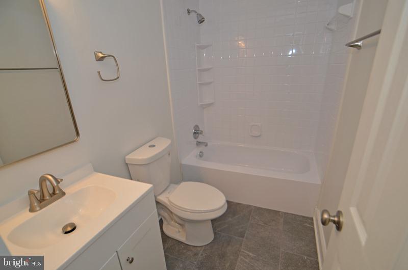 1520 Montana Ave Ne Property Photo 12
