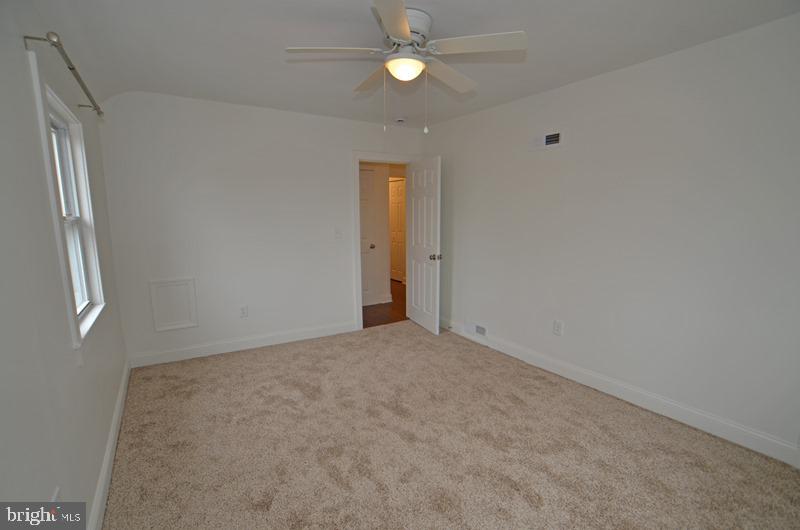 1520 Montana Ave Ne Property Photo 20