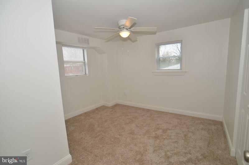 1520 Montana Ave Ne Property Photo 23