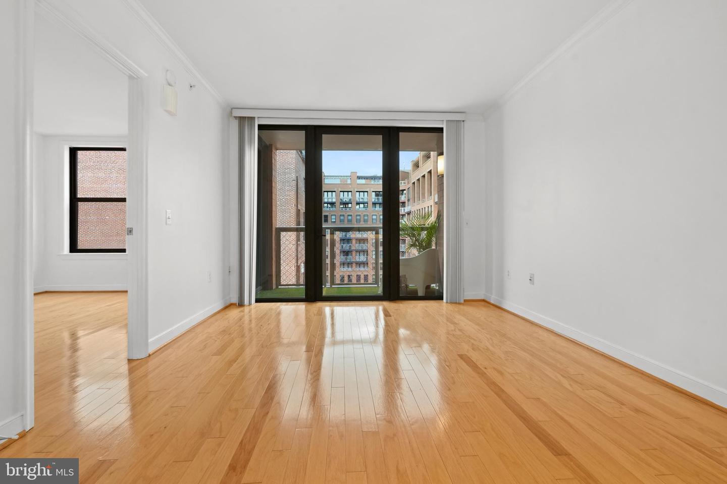 631 D St Nw #936 Property Photo 57