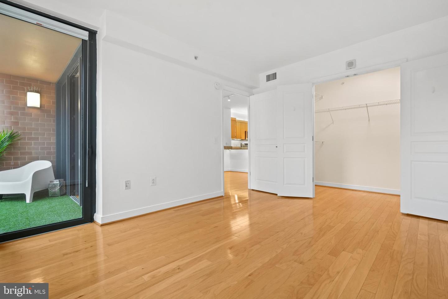 631 D St Nw #936 Property Photo 58