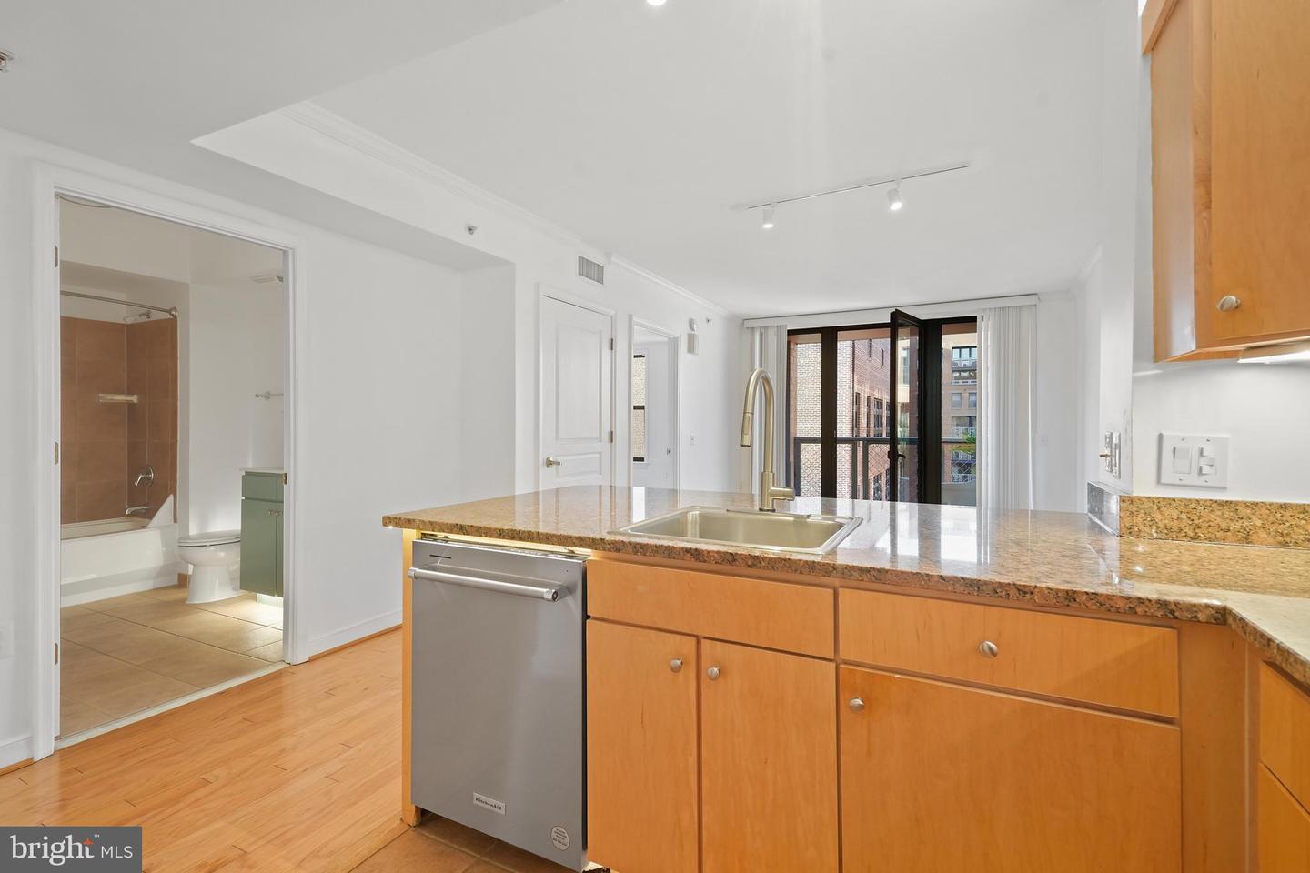 631 D St Nw #936 Property Photo 68