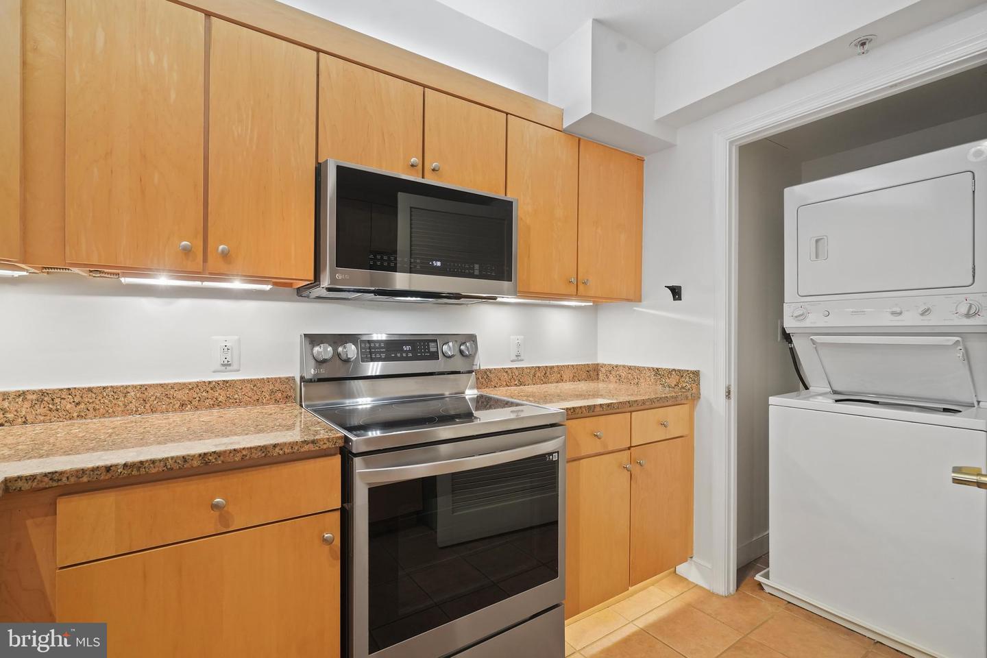 631 D St Nw #936 Property Photo 69