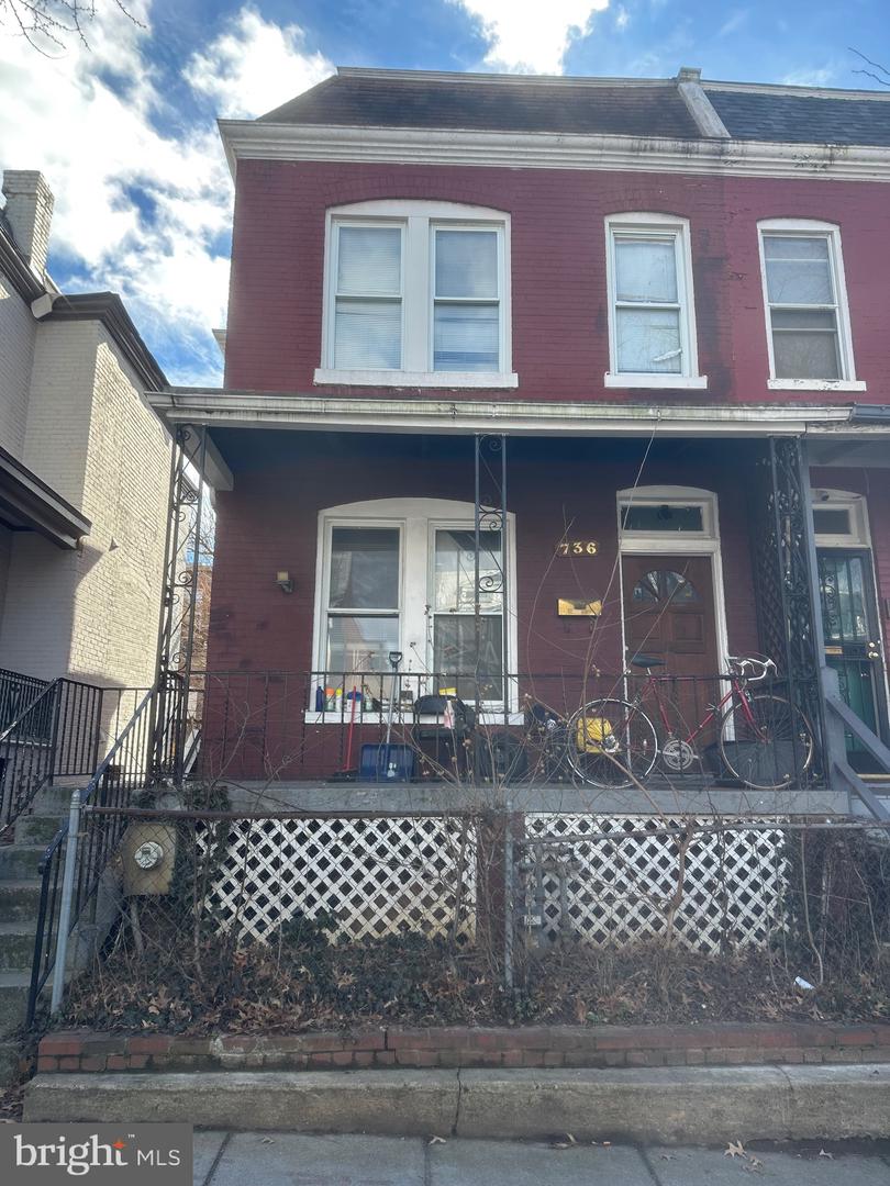 736 HARVARD ST NW Property Photo 1