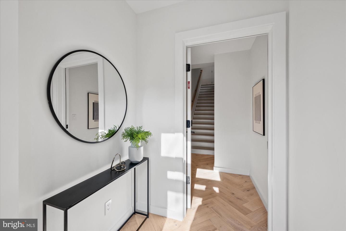 1319 R St Nw #unit 2 Property Photo 3