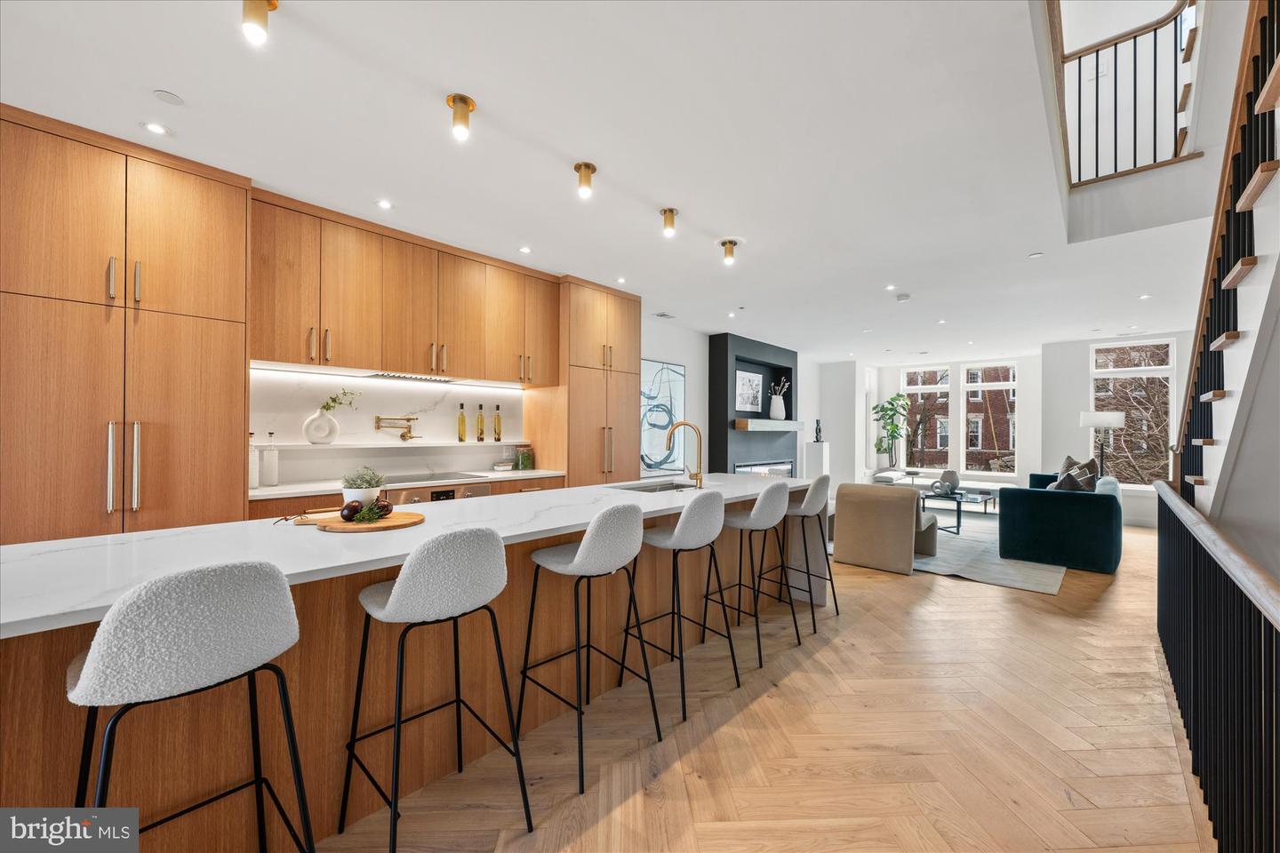 1319 R St Nw #unit 2 Property Photo 9