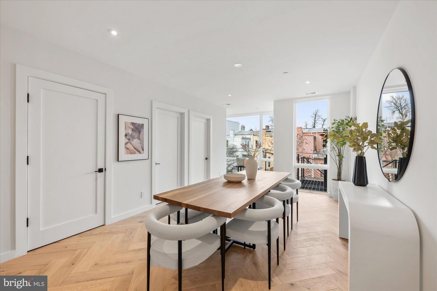 1319 R St Nw #unit 2 Property Photo 11