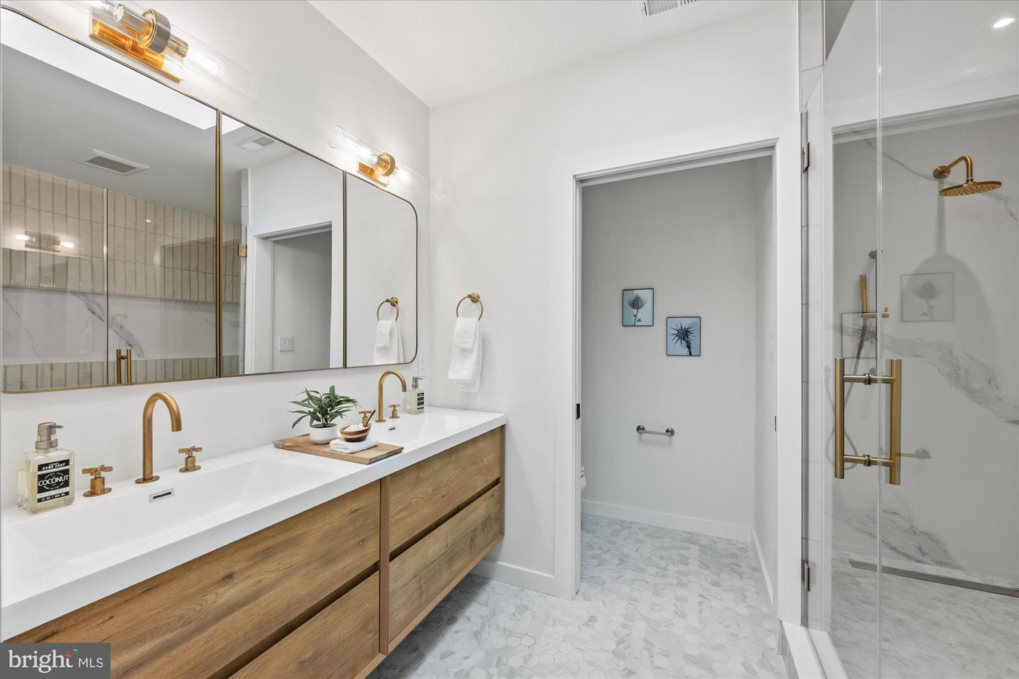 1319 R St Nw #unit 2 Property Photo 24