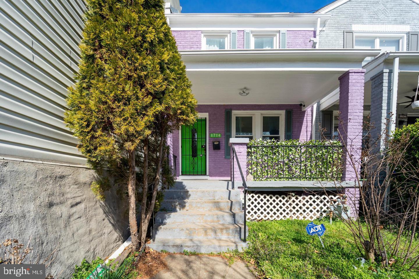 1714 E St Ne Property Photo