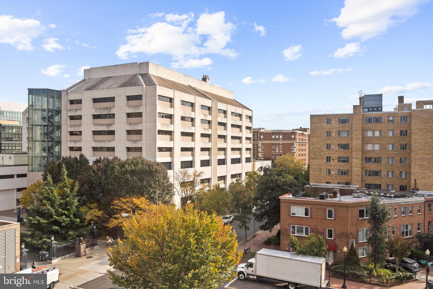 908 New Hampshire Ave Nw #500 Property Photo 3