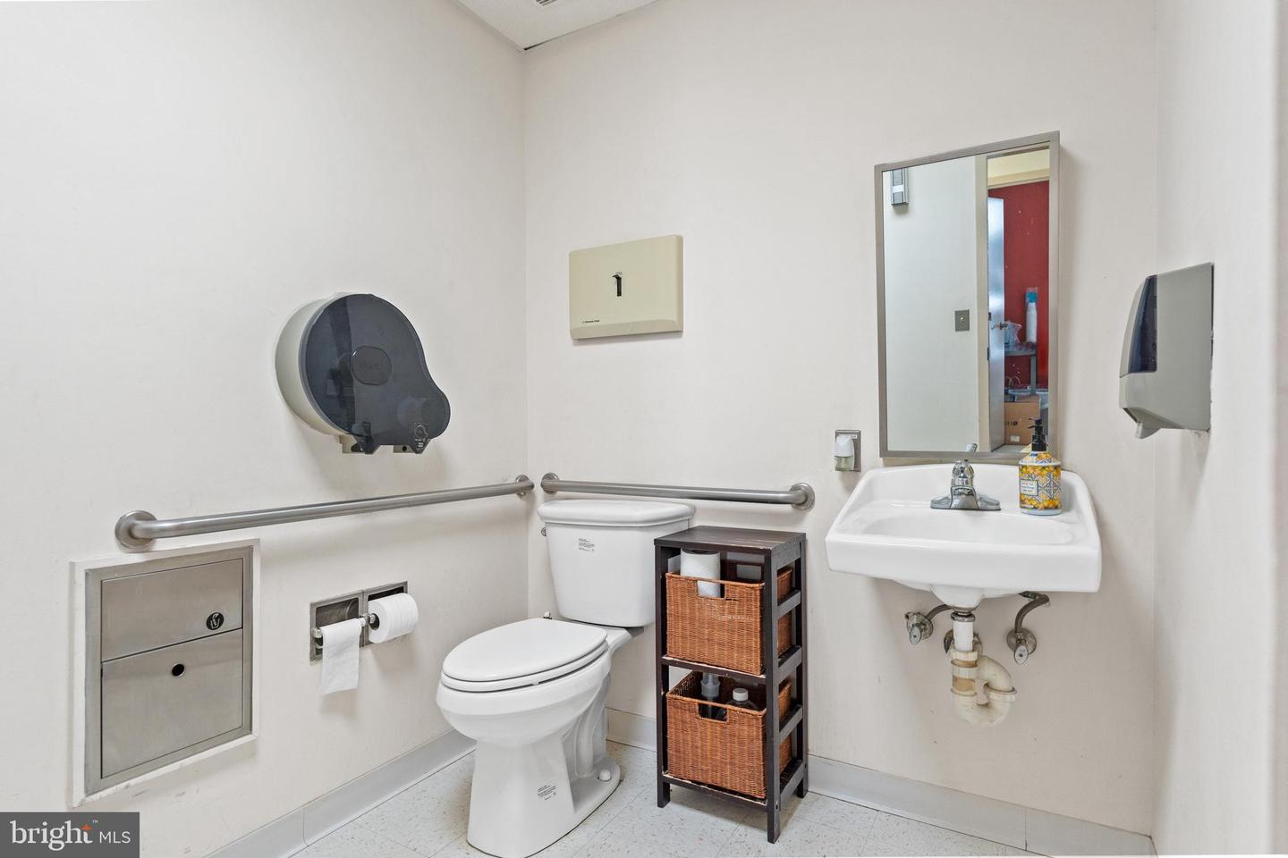 908 New Hampshire Ave Nw #500 Property Photo 33