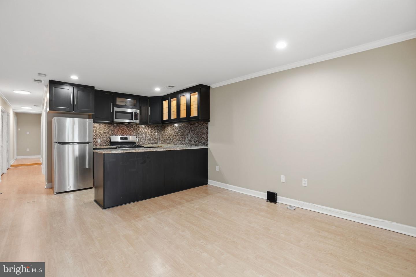 1710 W Virginia Ave Ne #202 Property Photo 8