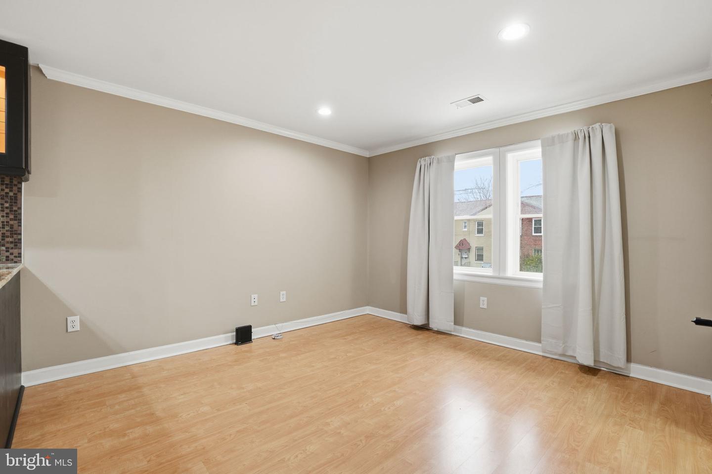 1710 W Virginia Ave Ne #202 Property Photo 10