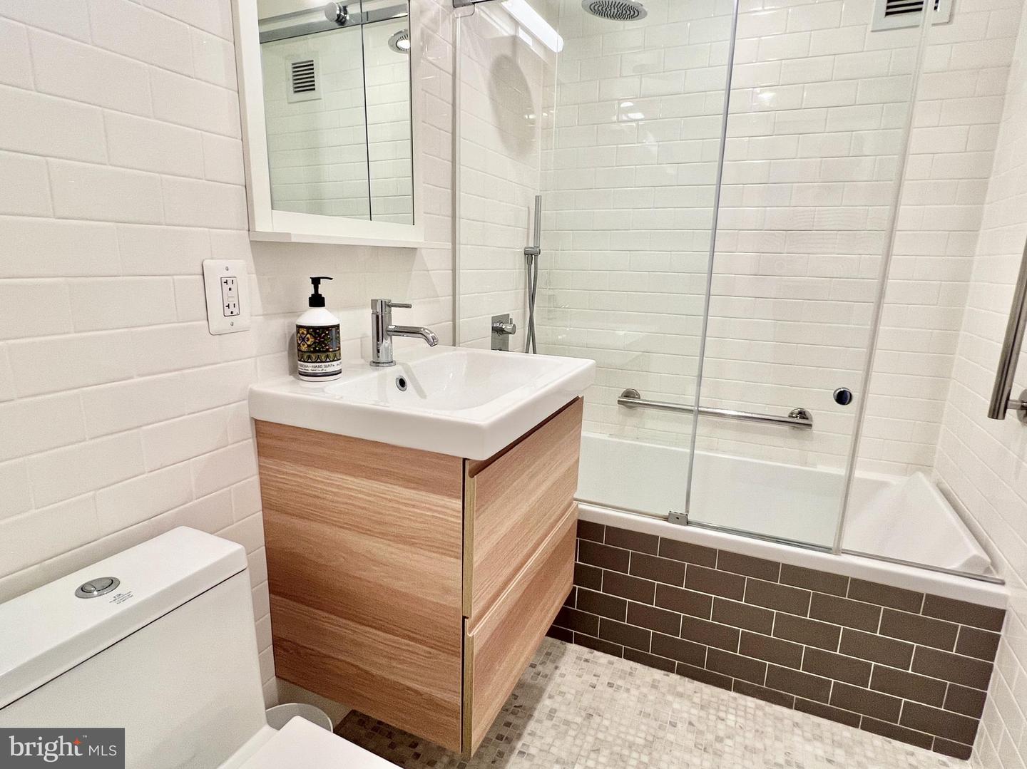 520 N St Sw #s231 Property Photo 18