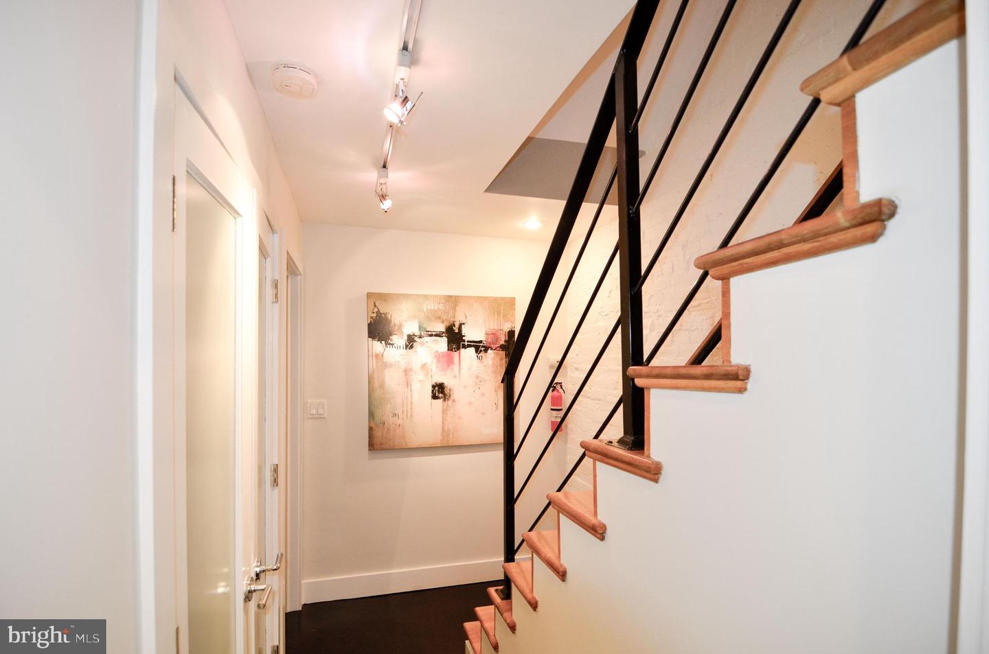 1538 Swann St Nw Property Photo 26