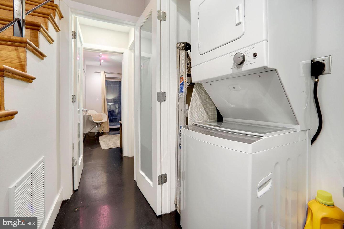 1538 Swann St Nw Property Photo 36