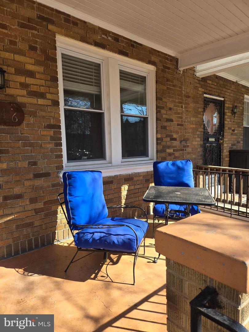 1246 G St Ne Property Photo 2
