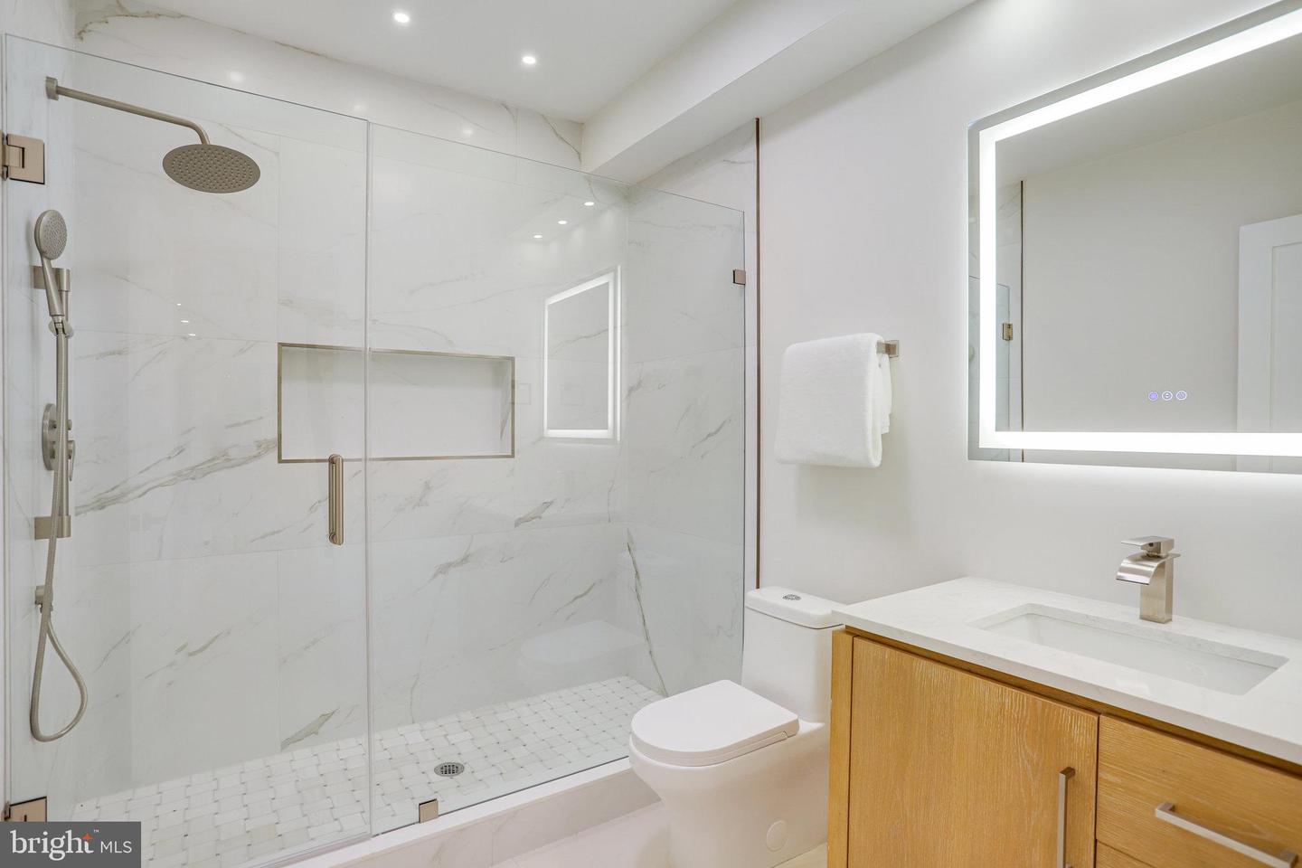 3703 Reservoir Rd Nw Property Photo 49