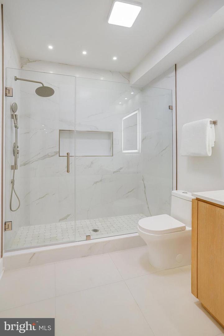 3703 Reservoir Rd Nw Property Photo 51