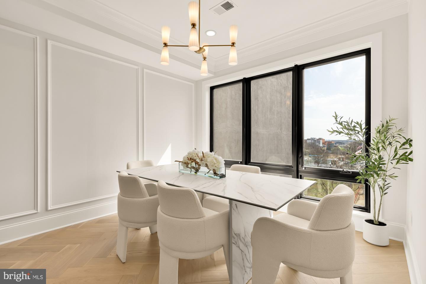 733 Euclid St Nw #304 Property Photo 18