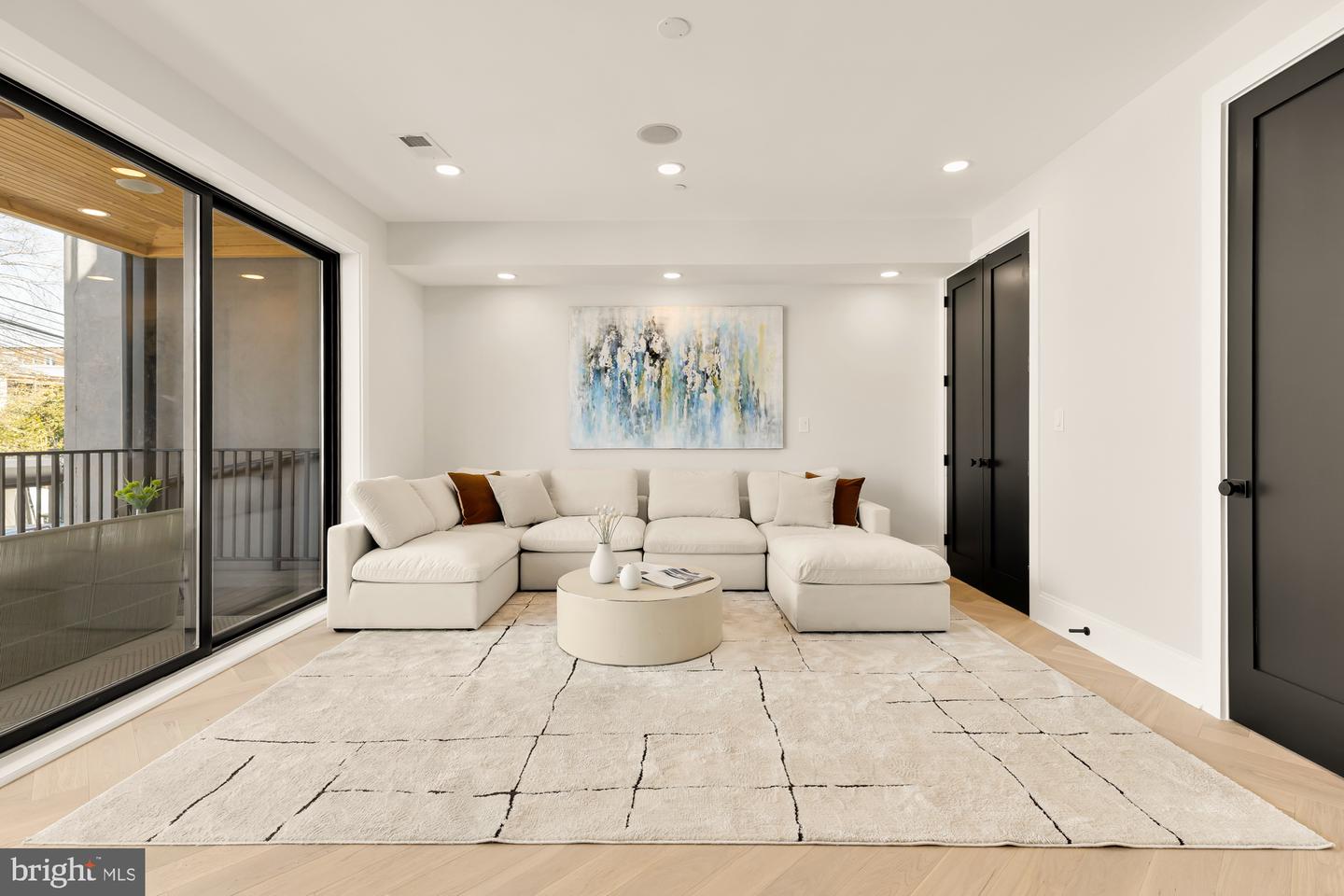 733 Euclid St Nw #304 Property Photo 23