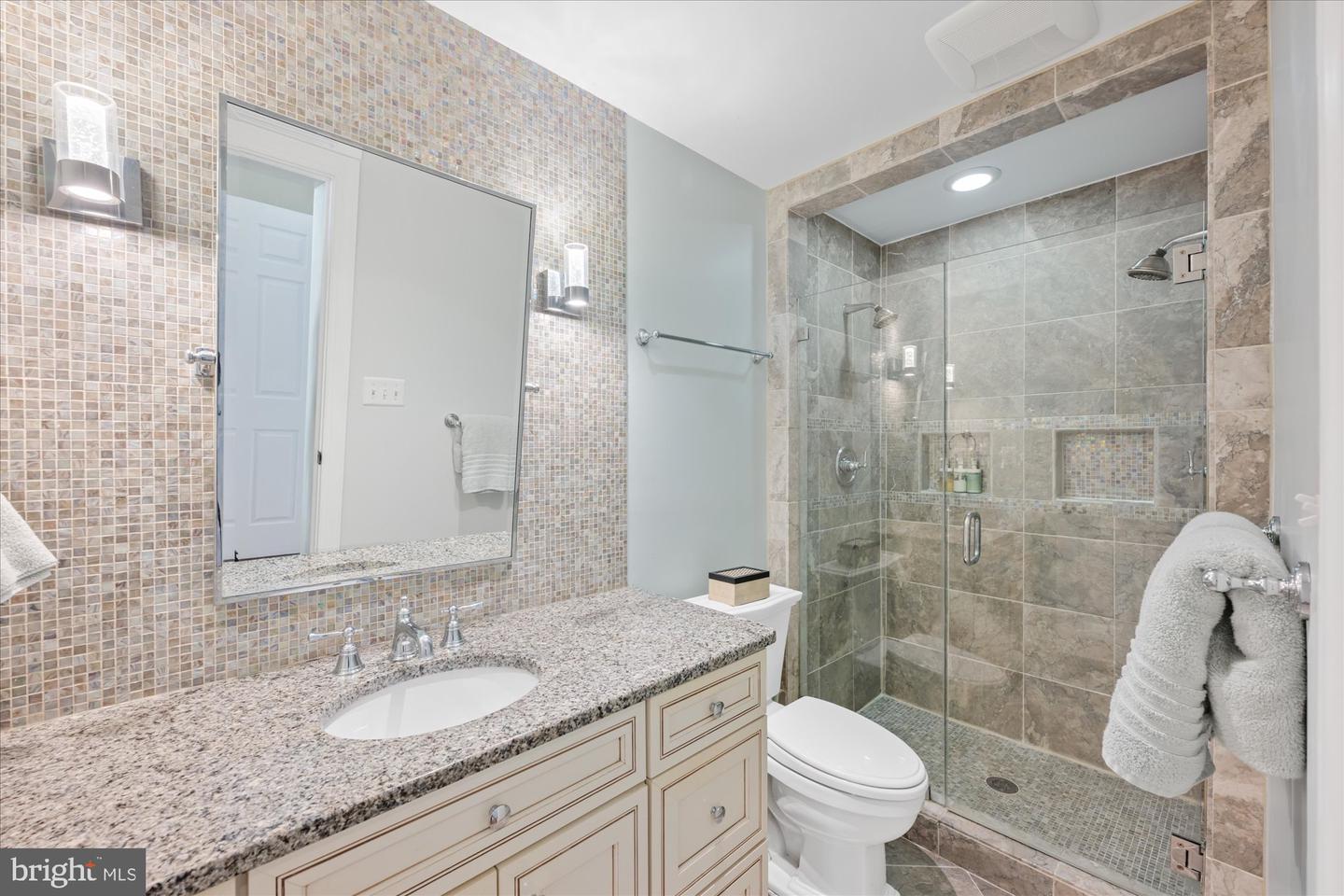 2115-2117 S St Nw #3c Property Photo 6