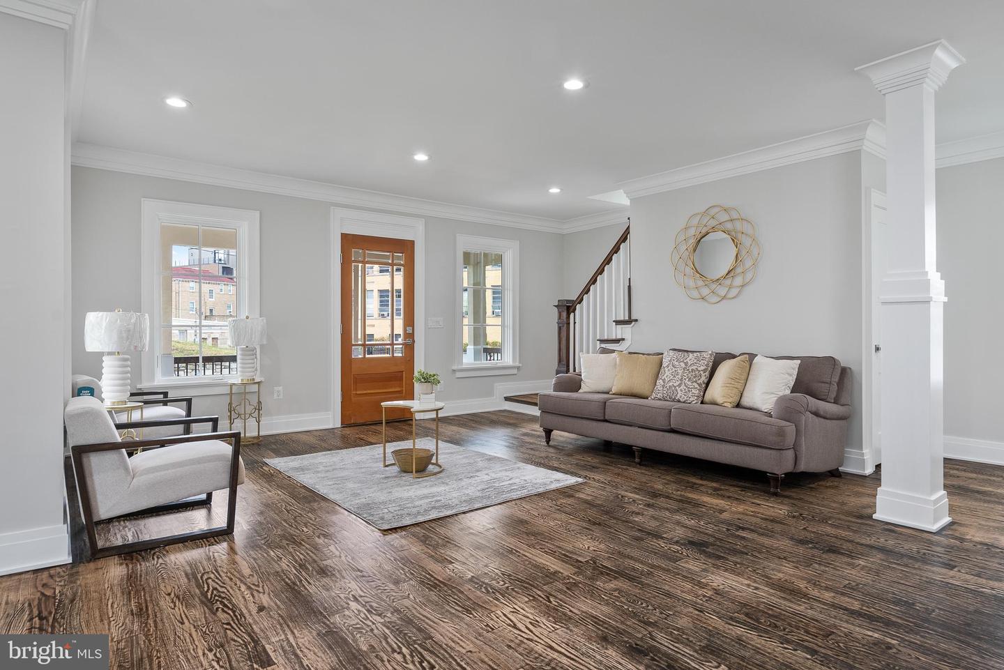 2017 Fulton Pl Ne Property Photo 3