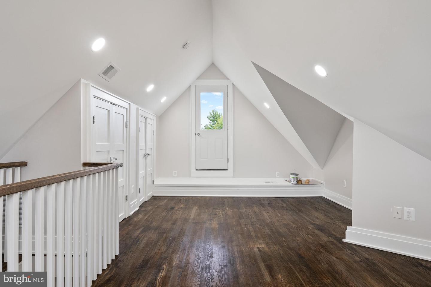2017 Fulton Pl Ne Property Photo 25