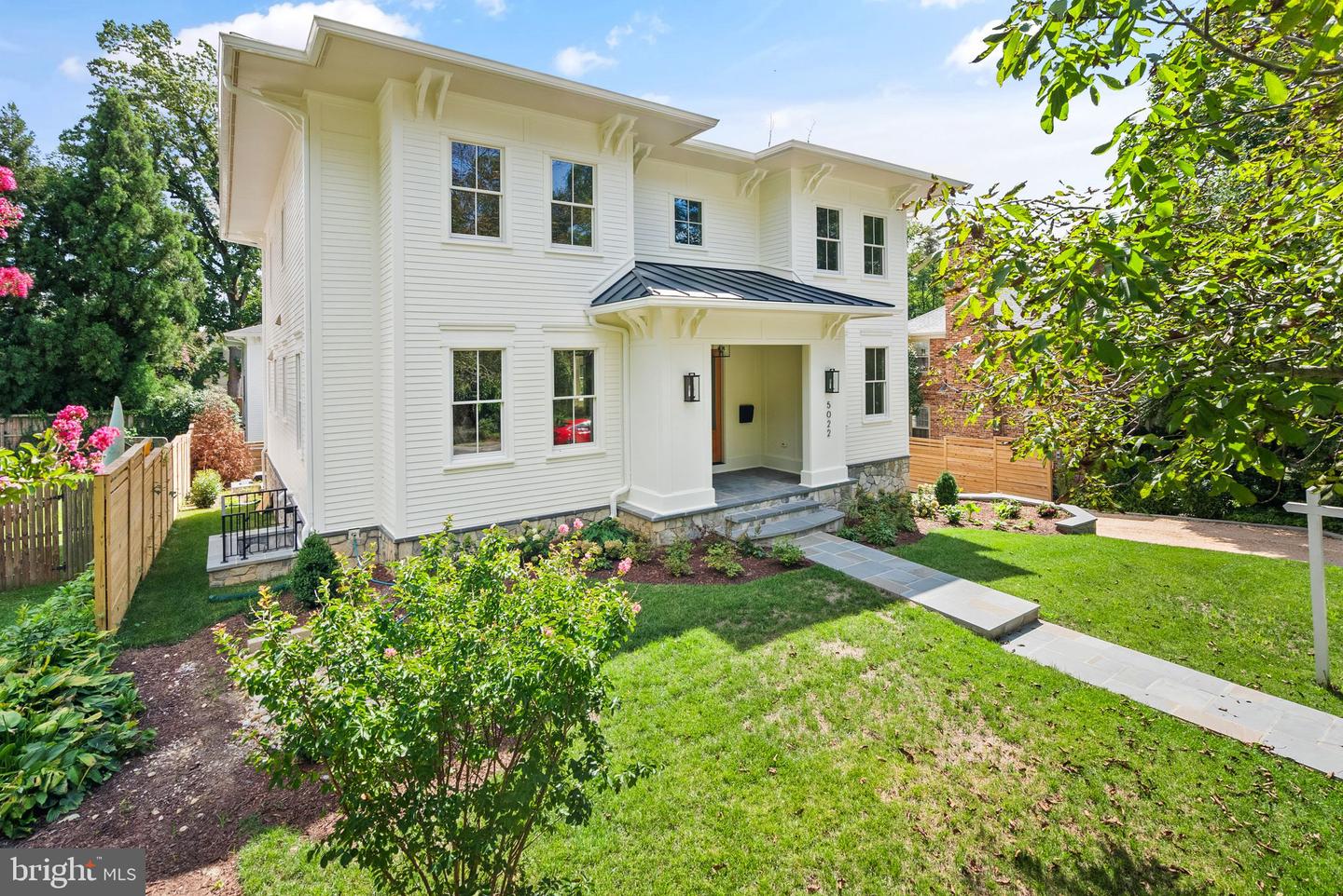 5022 Cathedral Ave Nw Property Photo